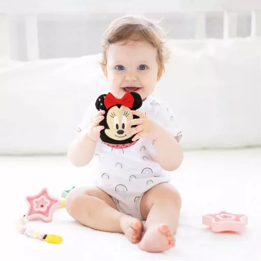 Disney Minnie Round plüss labdafigura, baba csörgő Clementoni