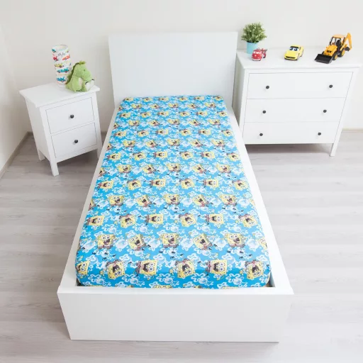 SpongyaBob Blue gumis lepedő 90x200 cm