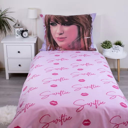 Taylor Swift Swiftie ágyneműhuzat 140×200cm, 70×90 cm